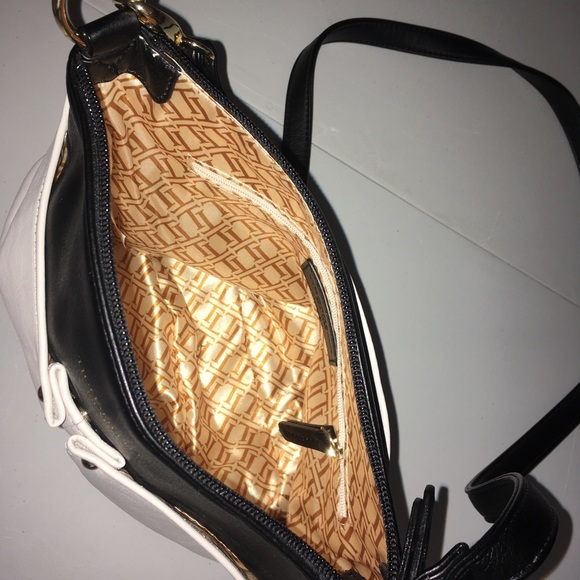 Tignanello Leather Cream and Black Purse - Picture 7 of 10